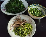Foto langkah ke 1 dari resep Otok Otok daun singkong dan terong pipit.