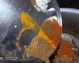 A picture of step 1 of Prawn Curry.