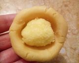 صورة لخطوة 4 من وصفة حلوة الليمون 🍋🍋 بحشوة جوز الهند 🍋🍋 بطلية ماكاش اطرى من