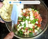A picture of step 4 of Veg Maggi Bhel.
