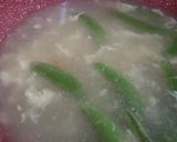 Gambar langkah 4 resipi Resipi Sup Tauhu Telur.