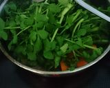 水茼蒿甘荀肉片湯的食譜步驟3照片