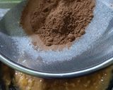 Foto langkah ke 4 dari resep Choco Banana Muffin.