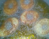 A picture of step 9 of Doughnuts.