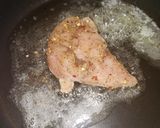 A picture of step 4 of Tuscan Chicken & Shrimp pasta.