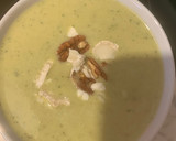 Foto del paso 5 de la receta: Crema de calabacín con queso de cabra (keto)