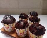 Foto langkah ke 5 dari resep Muffin Coklat Kukus.
