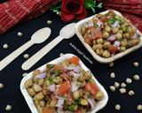 A picture of step 2 of Chole Chat.