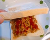Hình bước làm 2 của món Bánh mì kẹp natto