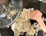 Foto langkah ke 1 dari resep Tumis Udang Rebon Pedas.