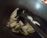 Foto langkah ke 4 dari resep Mie titi pedas kekinian khas Makasar.