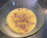 A picture of step 5 of Ham, Cream, and Herb Omelet.