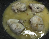 Foto del paso 5 de la receta: Filetes de pollo rellenos de queso y bacon en salsa de champiñón