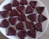 बीटरूट मठरी (beetroot mathri recipe in Hindi) रेसिपी चरण 4 फोटो