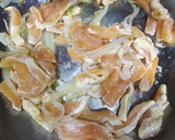 Foto del paso 3 de la receta: Timbal kremoso de arroz y olivas negras