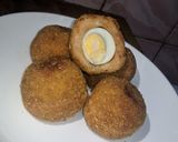 A picture of step 7 of Yam egg roll.