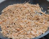 รูปขั้นตอนการทำที่ 2 ของ คั่วกุ้งฝอย