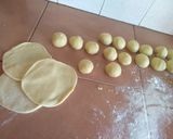 Foto del paso 2 de la receta: Tapa de empanadas fritas