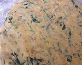 A picture of step 3 of Makai mooli Methi Roti.