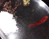 A picture of step 1 of Mutton Razala.