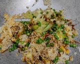 Gambar langkah 4 resipi Nasi Goreng Ikan Masin.