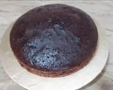 A picture of step 4 of Chocolate Sponge Cake.
