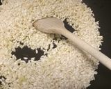 A picture of step 1 of Pistachio and smoked salmon risotto.