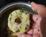लेफ्ट ओवर पोहा डोनट्स(left over poha doughnut recipe in hindi) रेसिपी चरण 3 फोटो