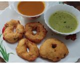A picture of step 7 of Medu Vada.