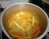 Foto langkah ke 2 dari resep 493. Mie Rebus Ala Dapoer Budhe.