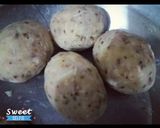 A picture of step 4 of Crispy potato egg bombs.