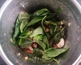 A picture of step 1 of Basil Walnut Pesto.
