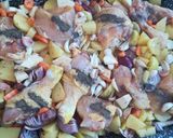 Tepsis hús zöldségekkel recept fázis 1 fotója