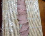 Foto langkah ke 6 dari resep Mentai Sushi Roll isi Sosis (resep @devinahermawan).