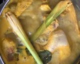 Foto langkah ke 2 dari resep Ayam Goreng Bumbu Kuning.