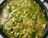 Foto del paso 2 de la receta: TORTILLA DE ACELGA RELLENA CON QUESO FRESCO 🥘🧀🥯🍷🍽️🥞