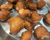 गुड के गुलगुले (Gud ke gulgule recipe in Hindi) रेसिपी चरण 9 फोटो