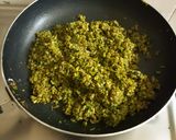 A picture of step 3 of Lilva kachori.