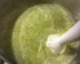 Sajtos brokkolikrémleves 🥦🧀 recept fázis 3 fotója
