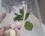Foto langkah ke 1 dari resep Pangsit daging kuah soto bandung mpasi 11 bulan +.