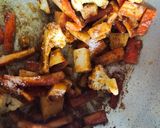 A picture of step 2 of Aloo gobhi.