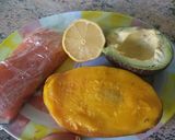 Foto del paso 1 de la receta: Ensalada de salmón con mango