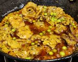 A picture of step 7 of Creamy matar chicken.