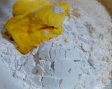 Foto langkah ke 2 dari resep Kue Keranjang Goreng Crispy.