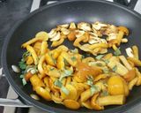 A picture of step 3 of Pasta with nameko mushrooms and grated truffle.