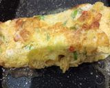 Foto langkah ke 3 dari resep Telur Dadar Santan.