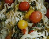 Foto del paso 6 de la receta: Fideos tagliatella caprese con cebolla de verdeo