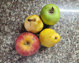 Foto del paso 1 de la receta: Crumble pera y manzana con mermelada membrillo