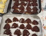 Foto del passaggio 8 della ricetta Biscotti Pasquali glassati al latte e cioccolato bianco 👩‍🍳❤️