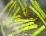 Foto del paso 1 de la receta: Salsa de crema y espárragos
